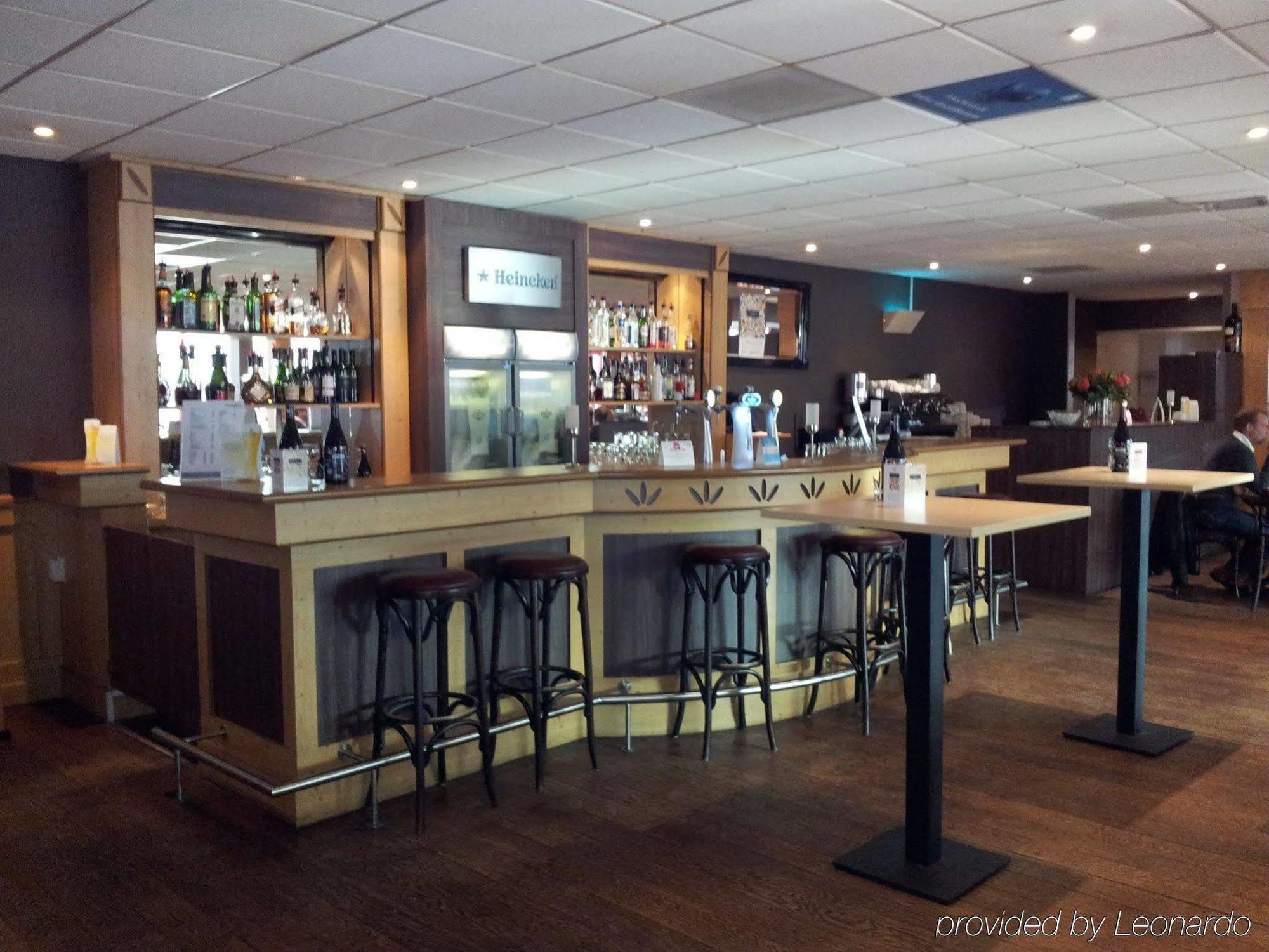 Postillion Hotel Арнем Екстериор снимка