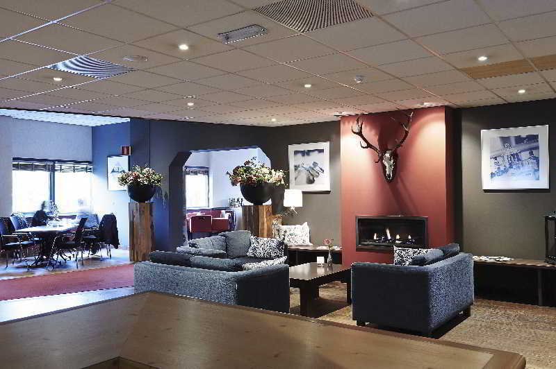 Postillion Hotel Арнем Екстериор снимка