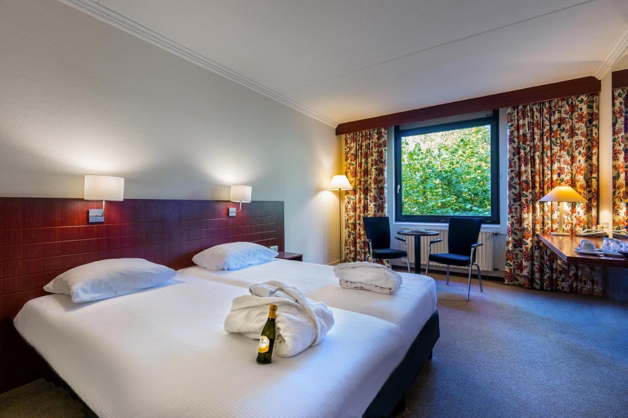 Postillion Hotel Арнем Екстериор снимка