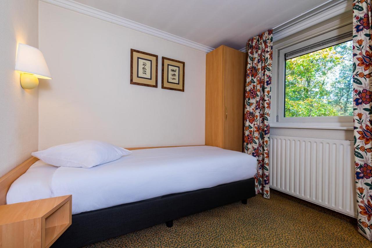 Postillion Hotel Арнем Екстериор снимка